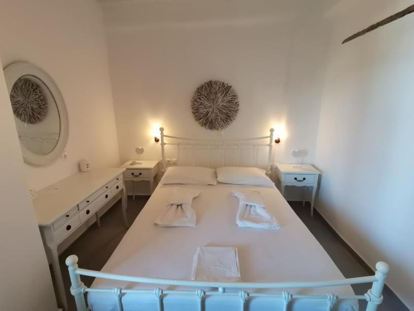 Elia Apartments Agios Romanos Exterior photo