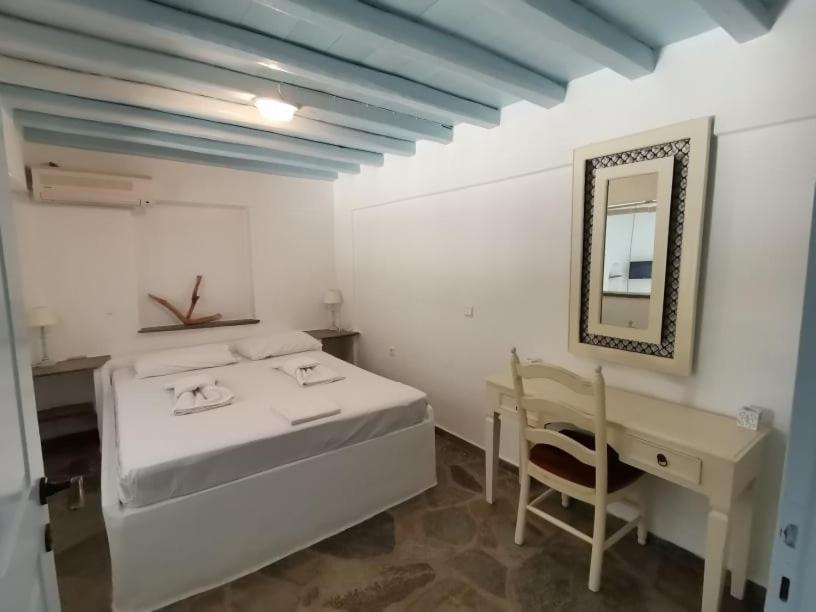 Elia Apartments Agios Romanos Exterior photo