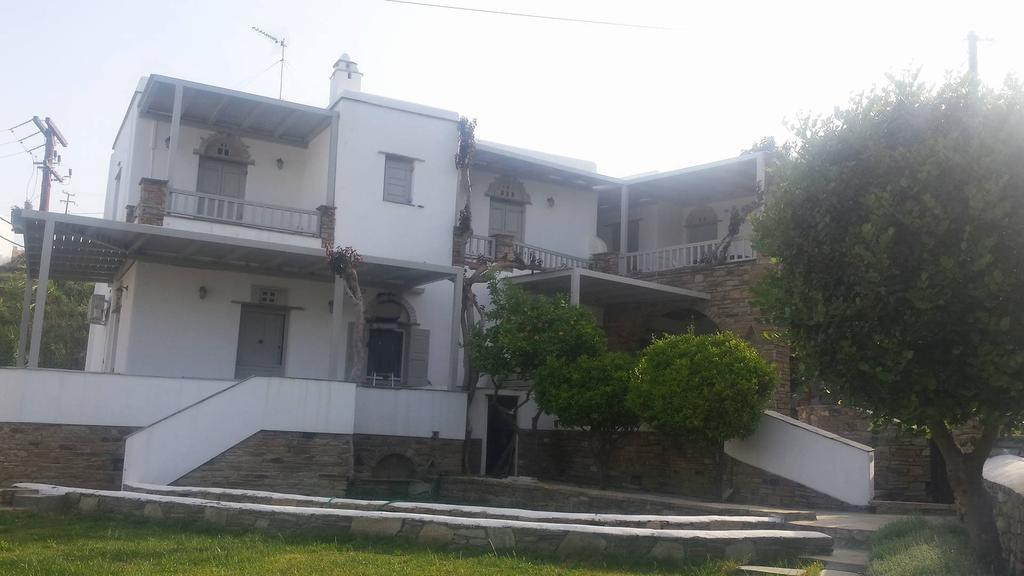 Elia Apartments Agios Romanos Exterior photo